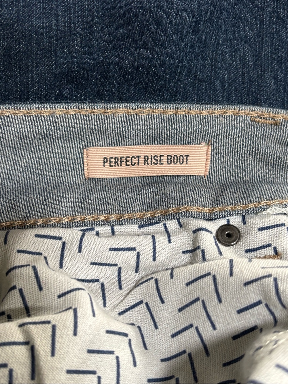 Ariat R.E.A.L. Rosa Perfect Rise Bootcut Jeans 31 R 10027713 Excellent Condition - Picture 5 of 8